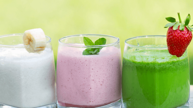 3 reţete de smoothie-uri care te vor energiza vara aceasta | Mamaplus