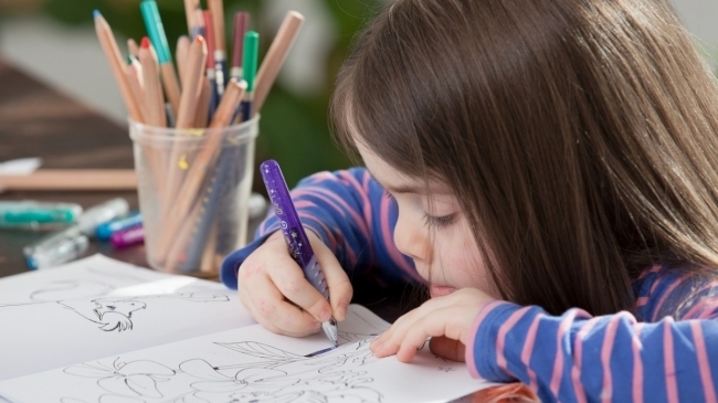 Mouthpiece Literature Dare Ce înseamnă când copilul desenează nori sau oameni cu brațe lungi? |  Mamaplus