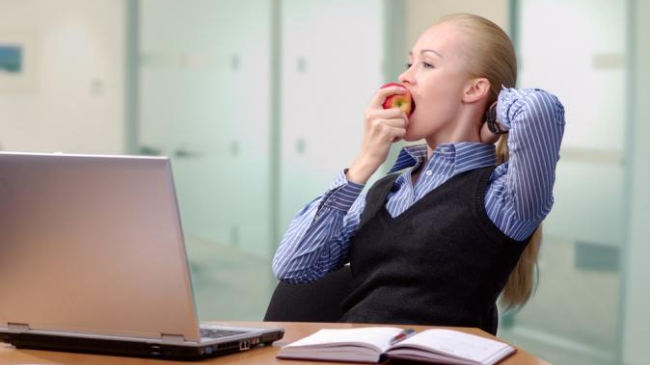 Уровень зарплаты оказался зависим от роста и веса человека