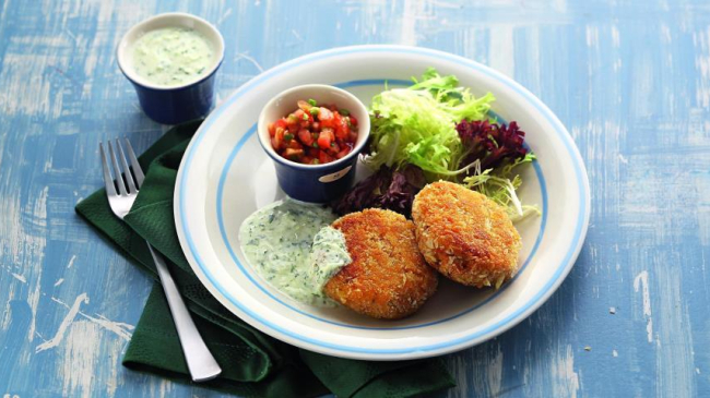 Chiftele de năut cu bostan și două tipuri de sos