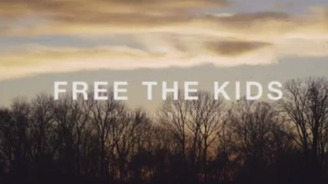 Дети проводят на улице меньше времени, чем заключённые