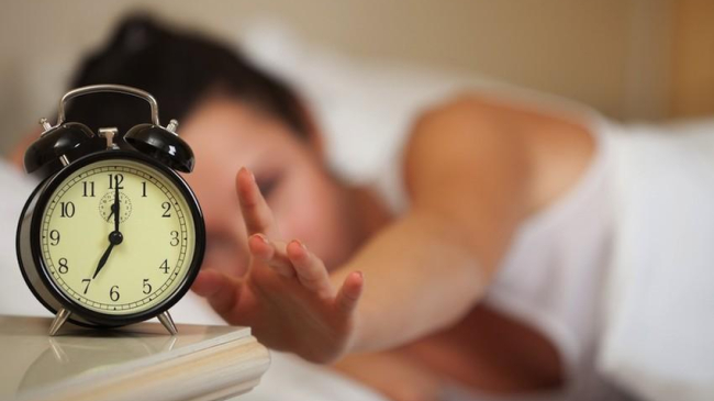 Moldovenii dorm foarte puţin! Riscurile la care îşi expun organismul