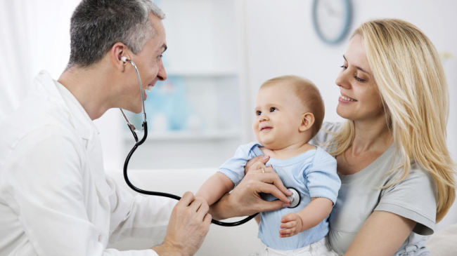 Alăptarea la sân în cazul bolilor virale acute