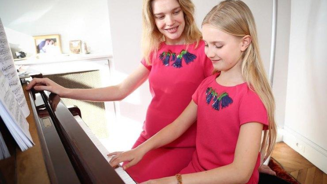 Беременность украшает: в ожидании ребенка Наталья Водянова заметно похорошела