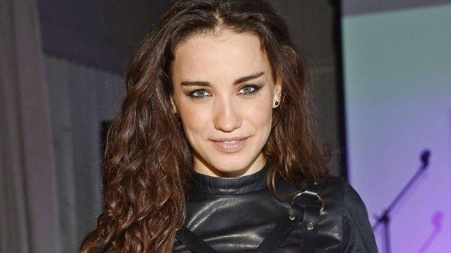 Виктория Дайнеко наняла помощницу, чтобы набрать вес