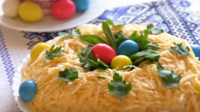 Салат «Пасхальный венок»