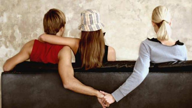 Исследование: уход мужчины к другой женщине - не всегда негативный опыт