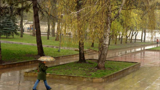 Astăzi revin ploile în țară