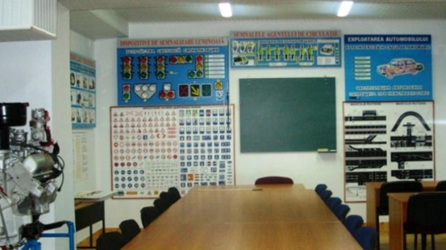 MTIC a propus un nou concept al regulamentului de instruire şi examinare a conducătorilor auto