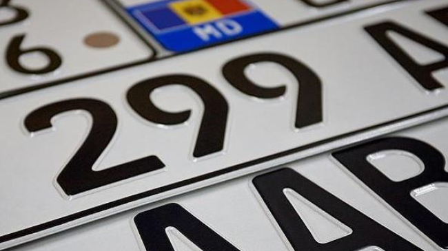 Din 1 ianuarie 2017 vor fi emise plăcuțe de înmatriculare de model nou