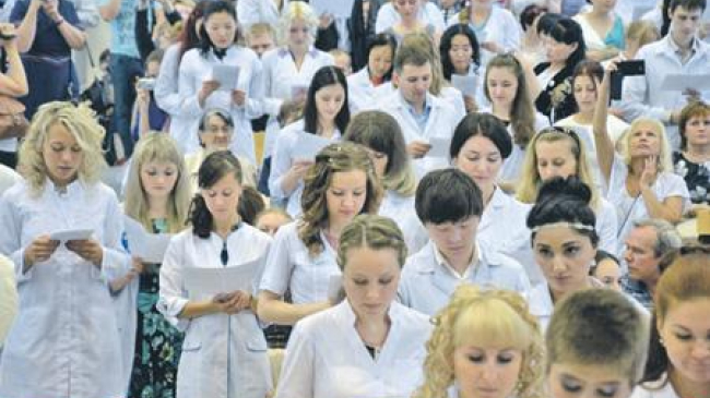 Молодых врачей - выпускников резидентуры, распределят по районам