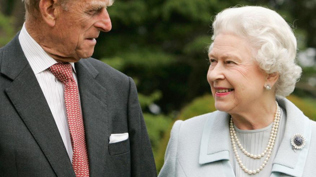 69 лет вместе: семейные фото Елизаветы II и принца Филиппа за всю историю их брака