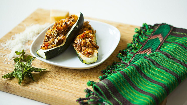 Фаршированные кабачки-лодочки