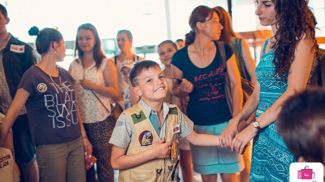 Улыбки «палеонтологов» в Shopping MallDova