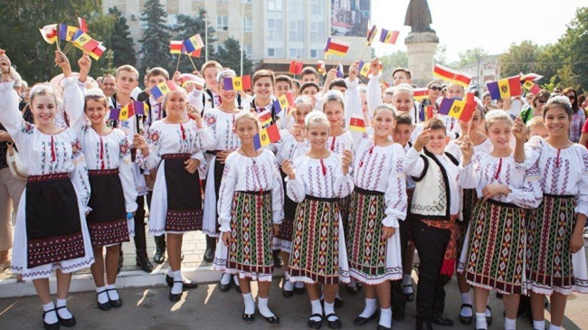 Moldova în topul celor mai bune state din lume în care să ne creștem copiii