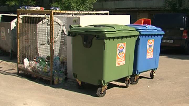 Бездомного мужчину наградили за спасение выброшенного на помойку младенца