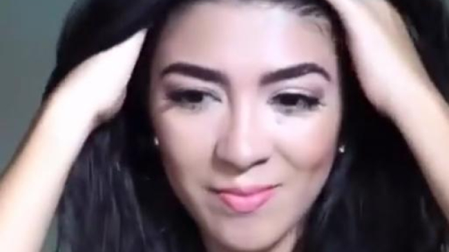 Uitați de produsele chimice, folosiți metode naturale de îngrijire a părului!