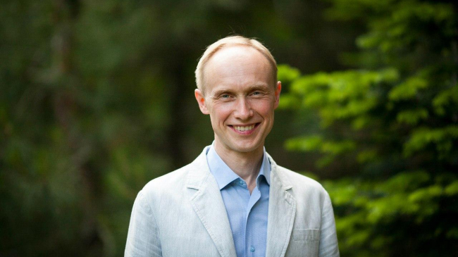 Менять жизнь – просто! Впервые в Кишиневе психолог-тренер Олег Гадецкий