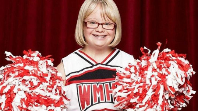 Актриса с синдромом Дауна выходит замуж