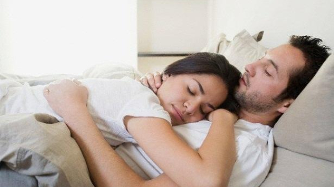 Чтобы брак был счастливым, нужно высыпаться, говорят ученые