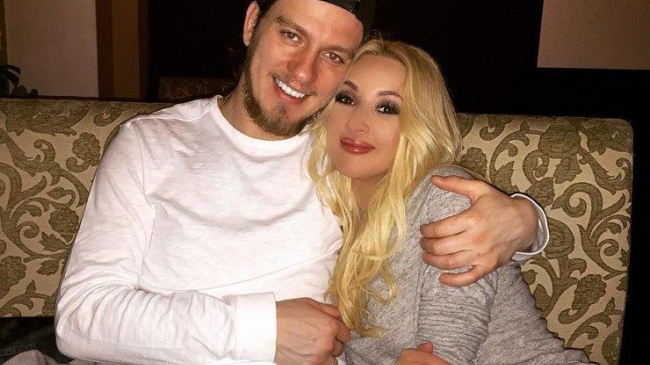 Мама Леры Кудрявцевой призналась, что телеведущая не может забеременеть