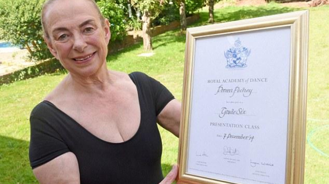 71-летняя британка стала балериной