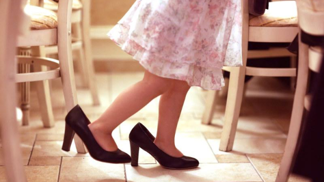 Почему дети любят примерять одежду родителей