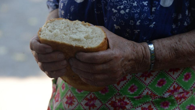 În Moldova nu există criză alimentară, dar sărăcia îi împiedică pe oameni să aibă o dietă sănătoasă