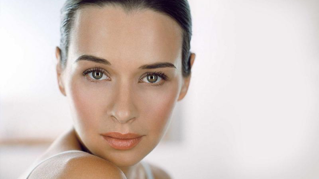 Что делать с жирным блеском лица?