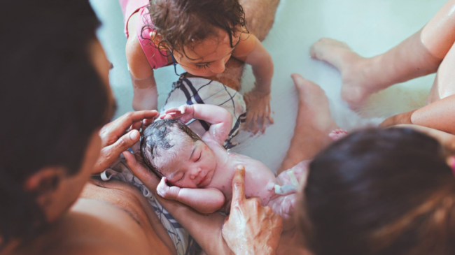 13 снимков появления новой жизни на свет, от которых мурашки пробегают по коже