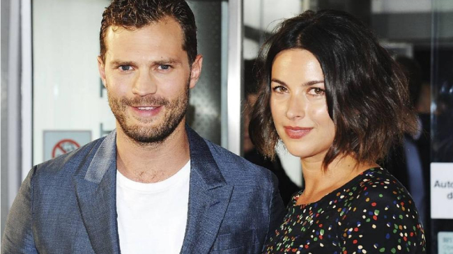 Eroul din Fifty Shades of Grey, alături de soție la premiera unui film. Cum arată Amelia după a doua naștere