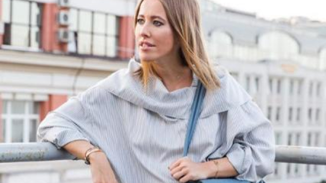 Ксения Собчак рекламирует одежду для беременных