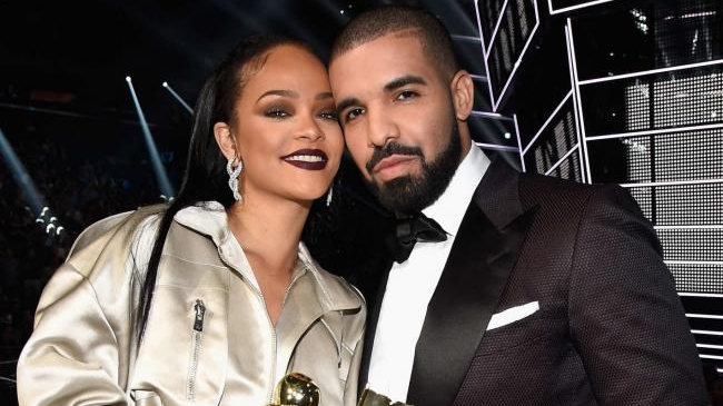Rihanna si-a facut un tatuaj dedicat lui Drake!