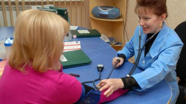 До 31 октября желающие могут сменить семейного врача и поликлинику