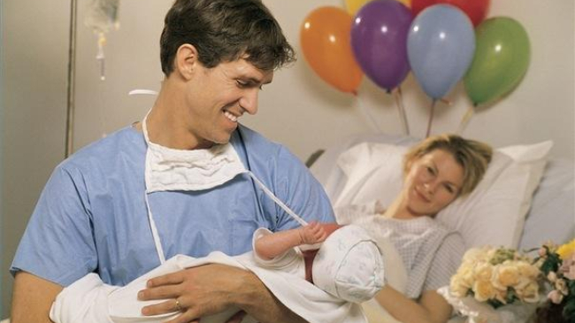 Знаменитые папы, которые не побоялись быть на родах