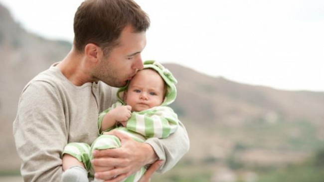 3 life hack-uri pentru tăticii începători