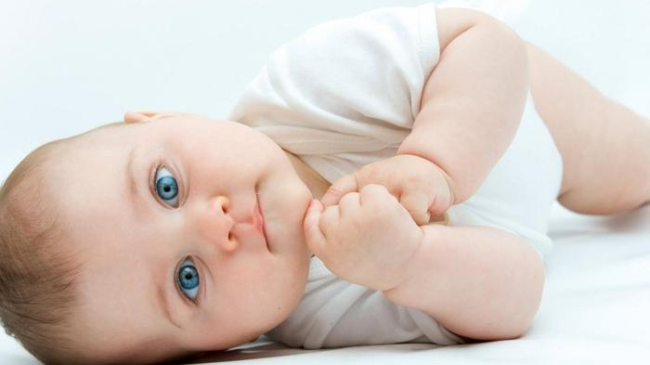 Ученые выяснили, как большая голова влияет на интеллект ребенка