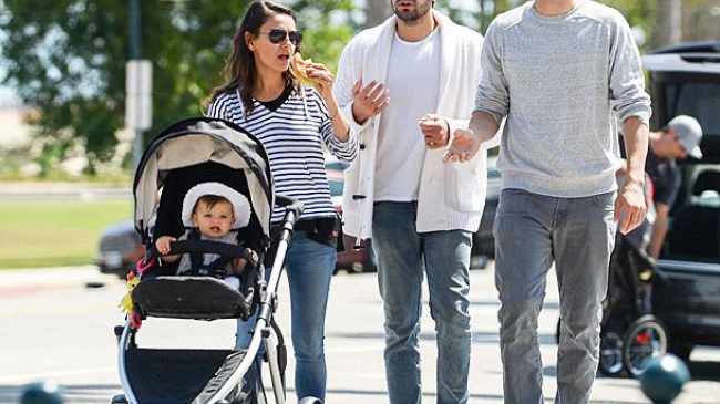 Стал известен пол будущего ребенка Эштона Катчера и Милы Кунис