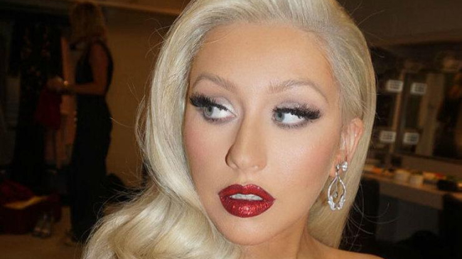 Ну и животик! Кристина Агилера снова беременна?