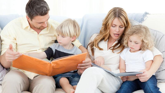 Образованные родители проводят больше времени с детьми, показало исследование