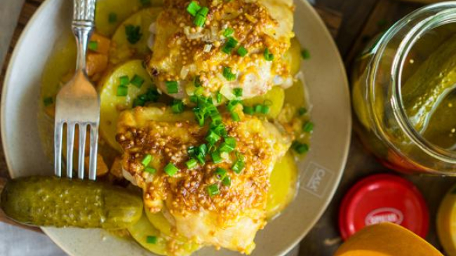 Pui în marinadă rapidă cu garnitură delicioasă de dovleac