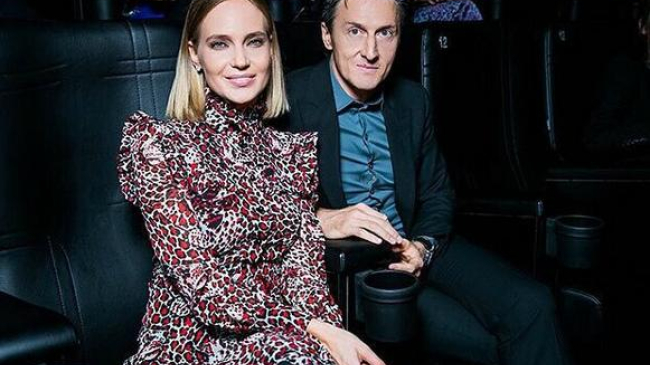 Экстрасенсы предсказали Глюк'oZе развод с мужем и рождение третьего ребенка