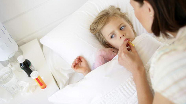 Опасное самолечение: 5 способов испортить здоровье ребёнка