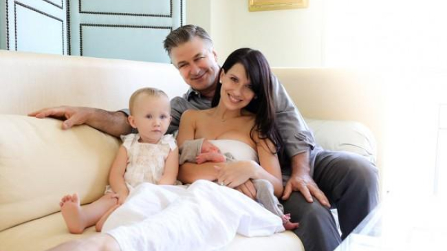 Фото дня: Алек Болдуин с новорожденным сыном