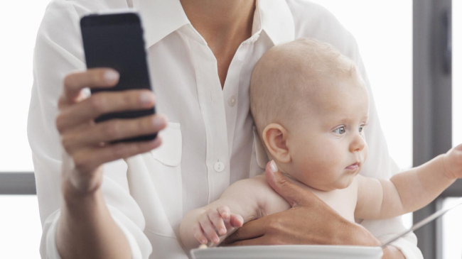 Mămico, închide telefonul!