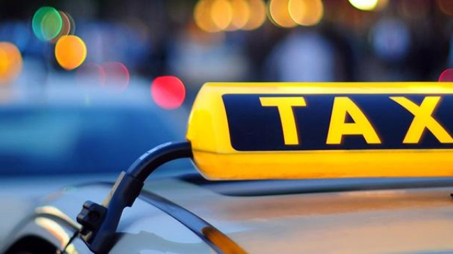 Молдавские компании такси игнорируют безопасность детей в автомобилях