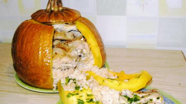 Vine Halloweenul: pui în… dovleac!