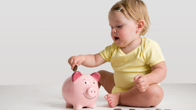 Ce să faceți ca să nu vă ruinați cumpărând lucruri pentru copil: 9 reguli pentru a economisi