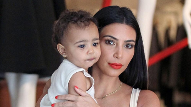 Третьего ребенка Ким Кардашьян родит суррогатная мать