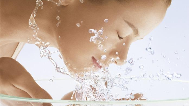 Умывание по системе Лазло: путь к идеальной коже